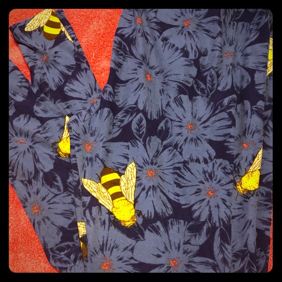 LuLaRoe Pants - LUlaRoe T&C  ⭐️ leggings